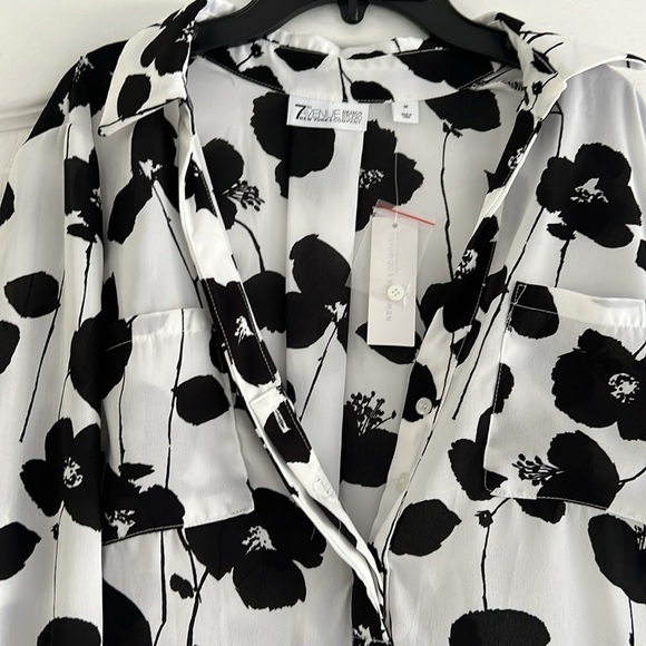 7th Avenue Design Studio black & white floral button down blouse medium - Picture 4 of 12